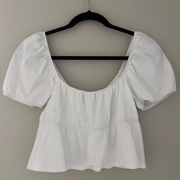 Aritzia Sunday Best White Crop Blouse with Tie Front and Puff Sleeves - Picture 3 of 3